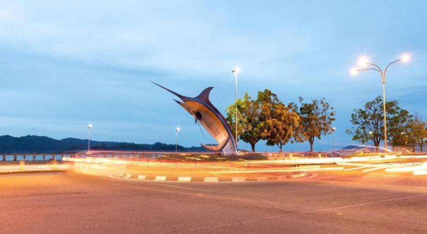 Cathay Hotel Kota Kinabalu Kültér fotó