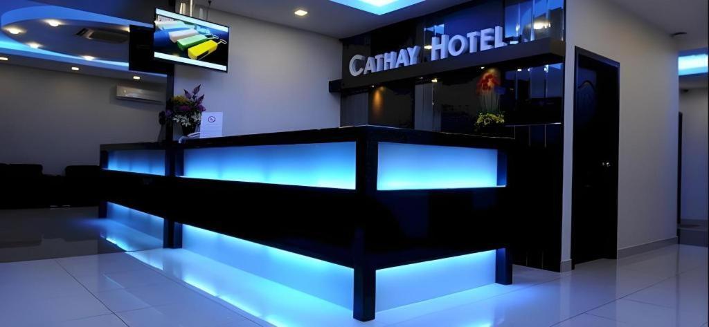 Cathay Hotel Kota Kinabalu Kültér fotó