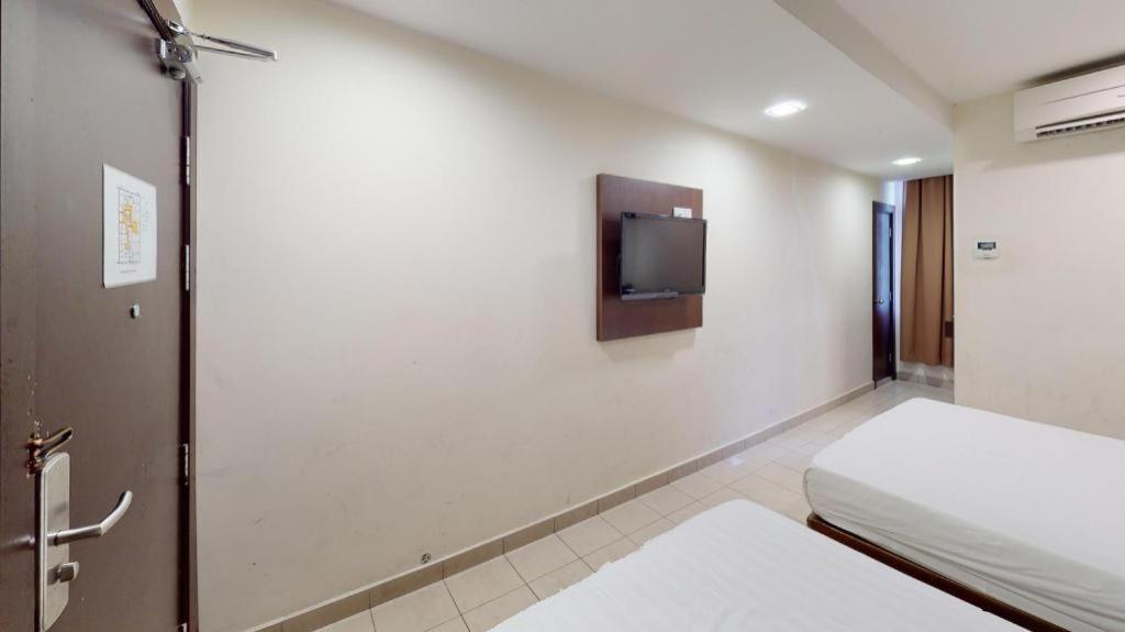Cathay Hotel Kota Kinabalu Kültér fotó