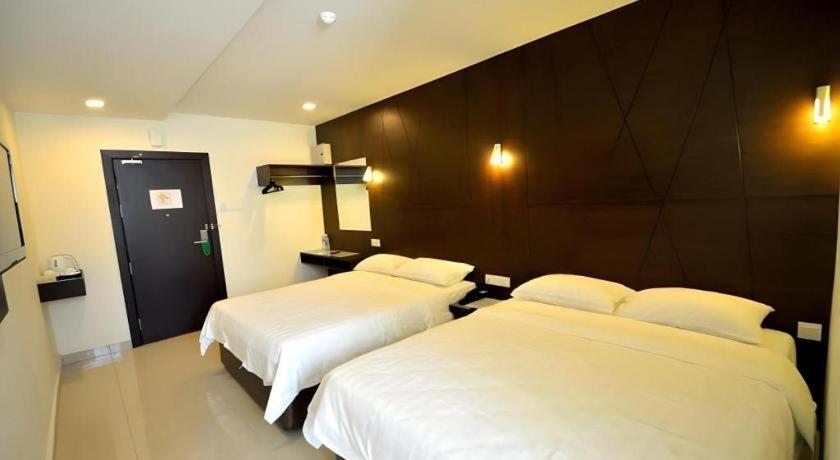 Cathay Hotel Kota Kinabalu Kültér fotó
